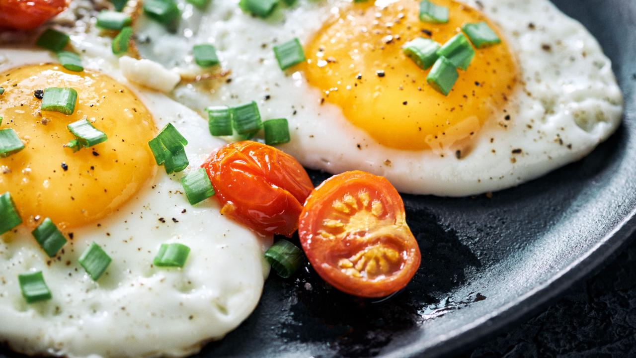  How-To-Make-Over-Medium-Eggs